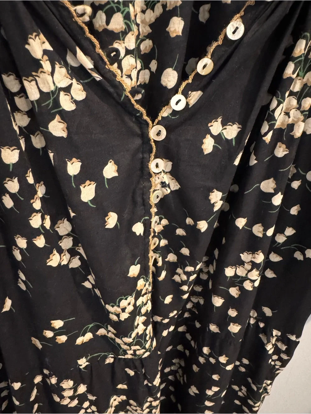 NEW Tuckernuck Mimi Tossed Floral Midi Dress in Black, Size L